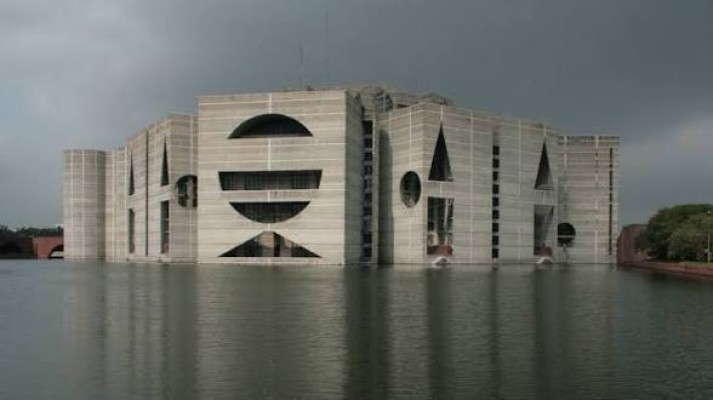 https://www.daily-bangladeshmirror.com/post/ontrwrtee-srkarer-18-maser-hisab-cailen-swrashtrmntree