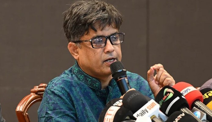 গণমাধ্যমের কাছে দায়িত্বশীল সাংবাদিকতা প্রত্যাশা করে সরকার : শফিকুল আলম