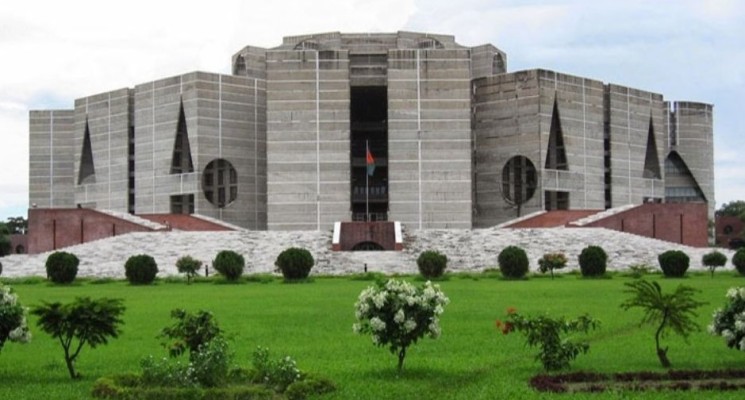 ‘বাংলাদেশ ২০৩৪ সালের মধ্যে ট্রিলিয়ন ডলারের অর্থনীতি হতে চায়’