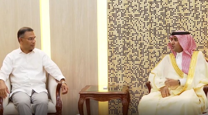 প্রধানমন্ত্রীর সঙ্গে সৌদি আরবের রাষ্ট্রদূতের সৌজন্য সাক্ষাৎ